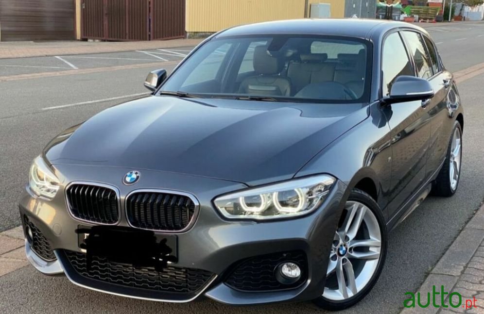 2016' BMW 116 D Pack M photo #3