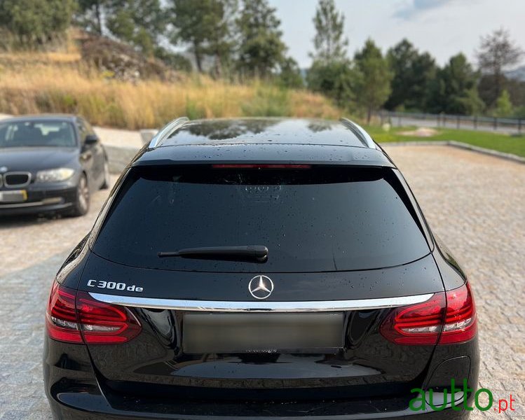2020' Mercedes-Benz Classe C De Amg Line photo #6