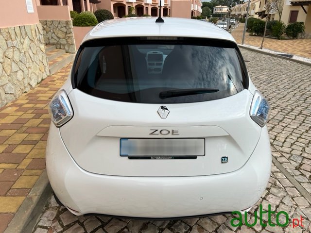 2015' Renault Zoe photo #3