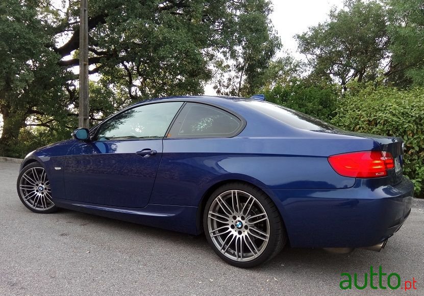 2008' BMW 320 photo #5