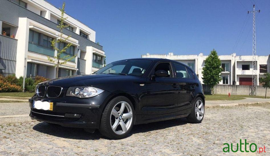 2008' BMW 118 D photo #2