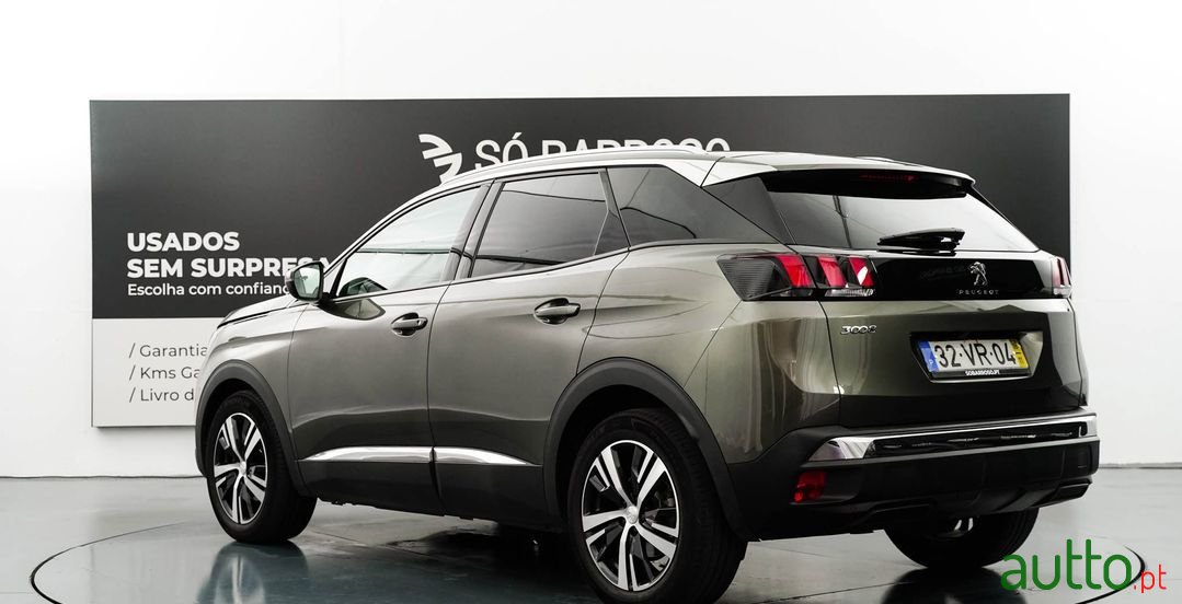 2018' Peugeot 3008 photo #2