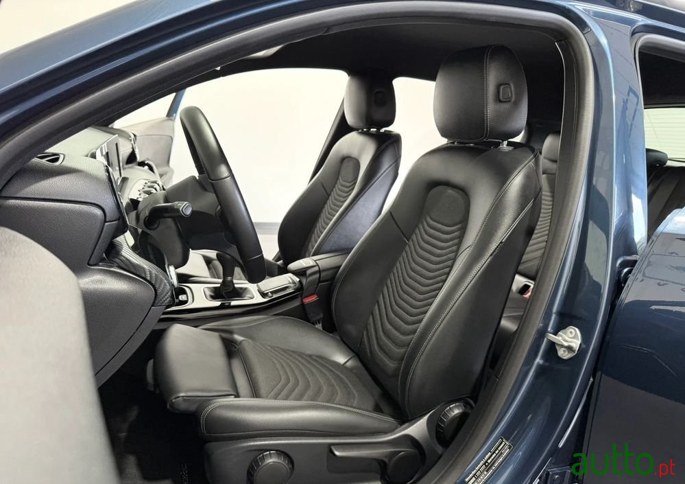 2020' Mercedes-Benz Classe A D Progressive photo #6