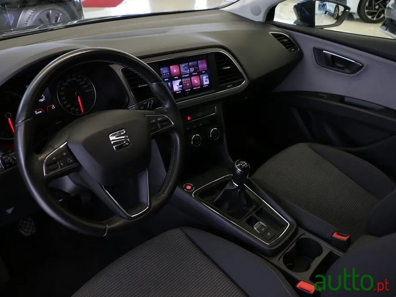 2020' SEAT Leon 1.0 Ecotsi Style S/S photo #2