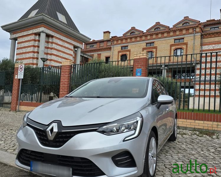 2020' Renault Clio photo #2