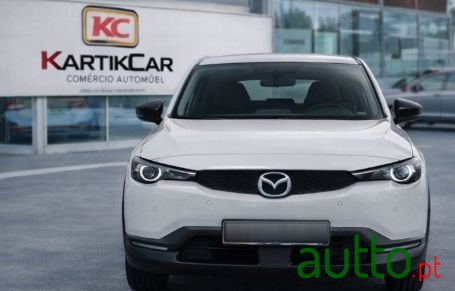 2023' Mazda MX-30 photo #2