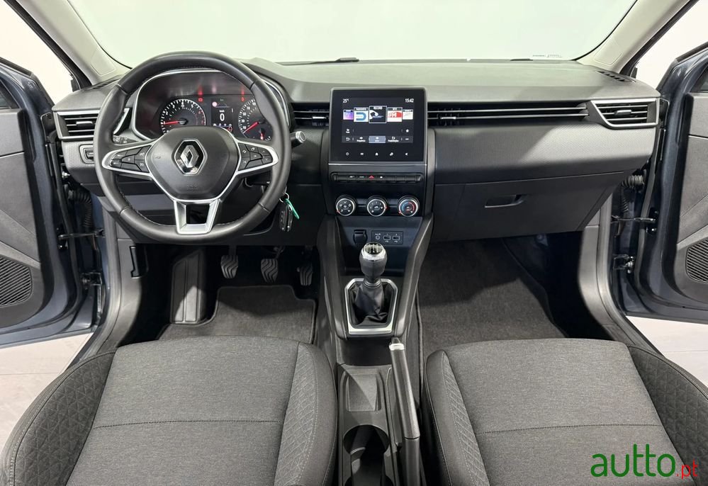 2020' Renault Clio photo #5