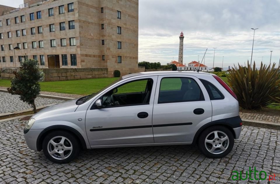 2002' Opel Corsa photo #5