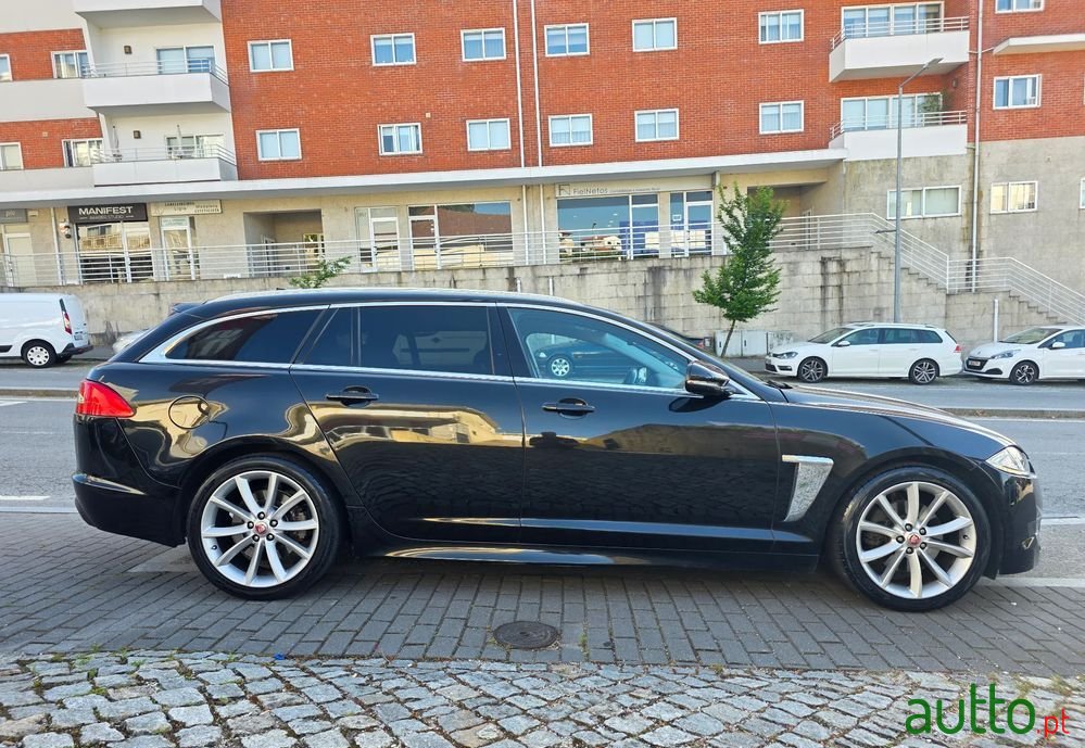 2014' Jaguar Xf Sportbrake 2.2 photo #5