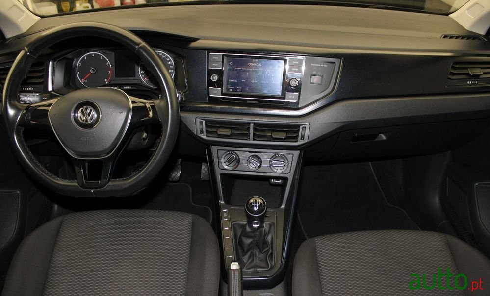 2019' Volkswagen Polo 1.0 Trendline photo #6