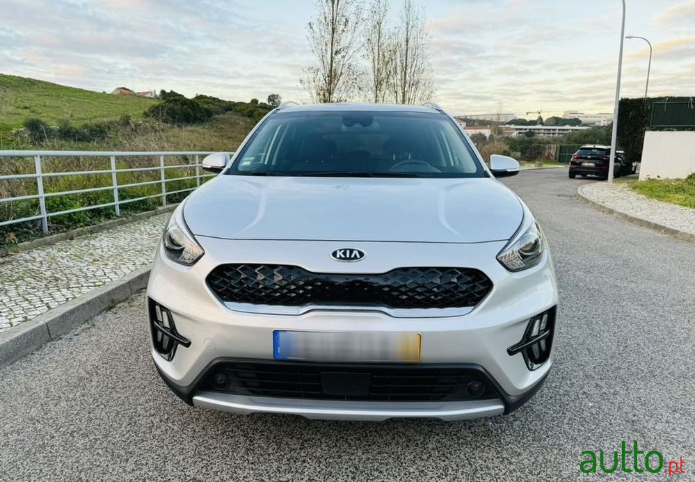 2019' Kia Niro photo #3