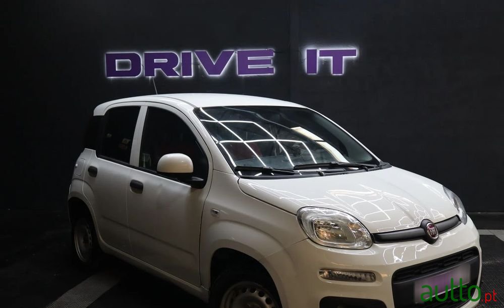 2018' Fiat Panda photo #3