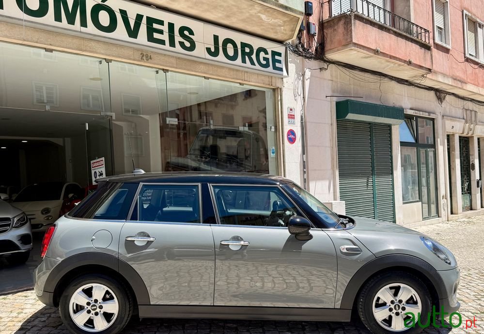 2018' MINI Cooper D 5 Portas photo #4