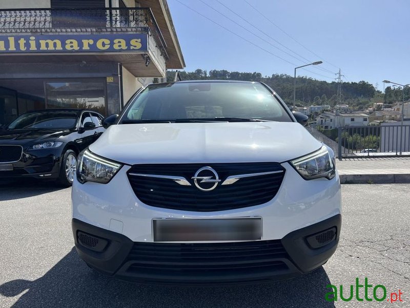 2018' Opel Crossland X 1.2 Edition photo #2