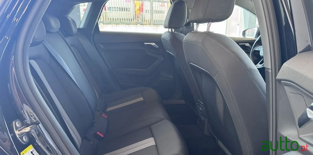 2023' Audi A3 Sportback photo #5