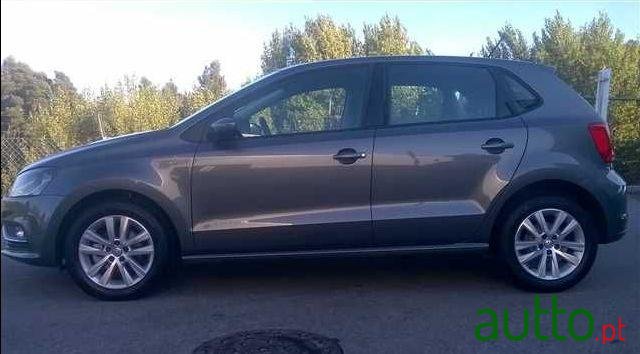 2017' Volkswagen Polo 1.0 Alive! photo #1