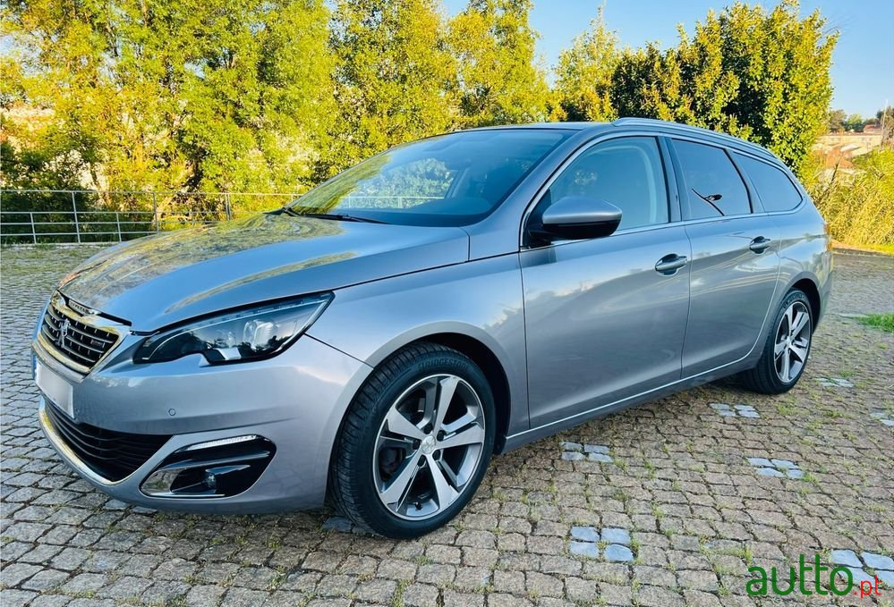 2015' Peugeot 308 Sw photo #3