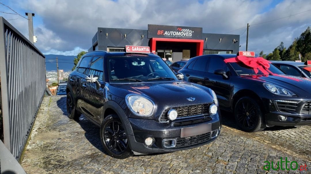 2011' MINI Countryman photo #4