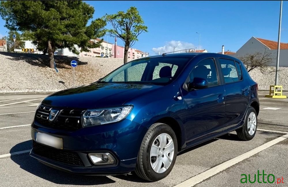 2017' Dacia Sandero Comfort photo #1