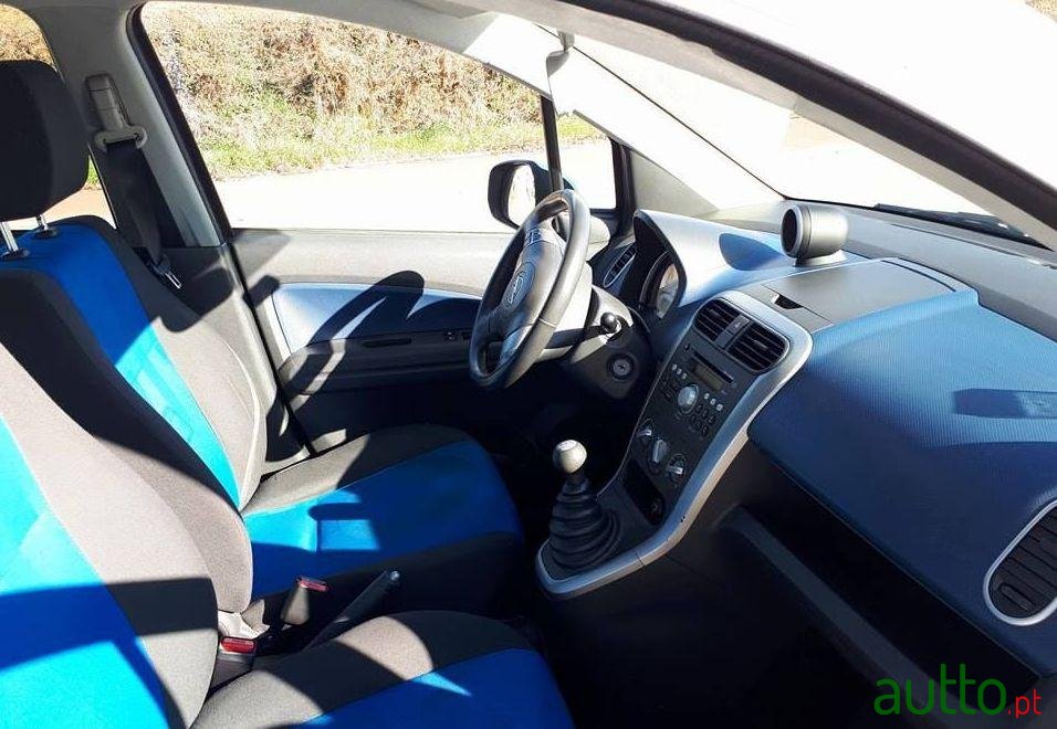 2009' Opel Agila 1.0 Enjoy photo #2