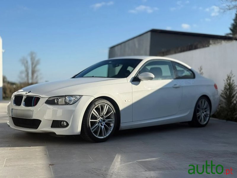 2009' BMW Série 3 I photo #1