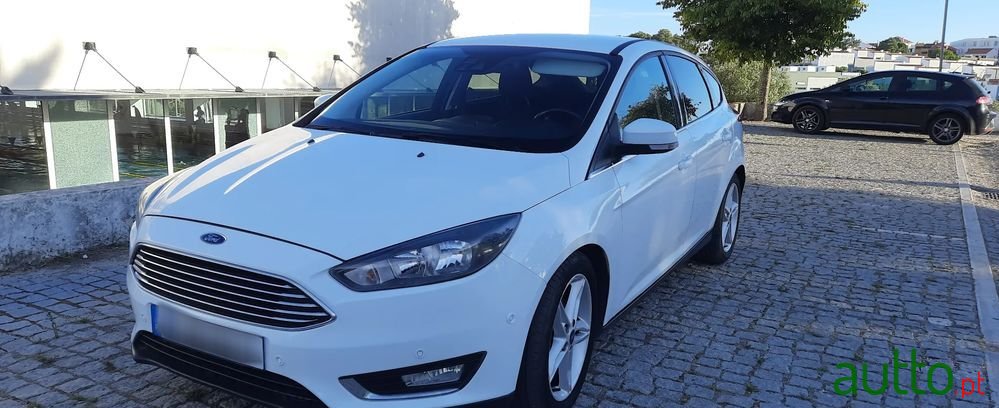 2015' Ford Focus 2.0 Tdci Titanium photo #6