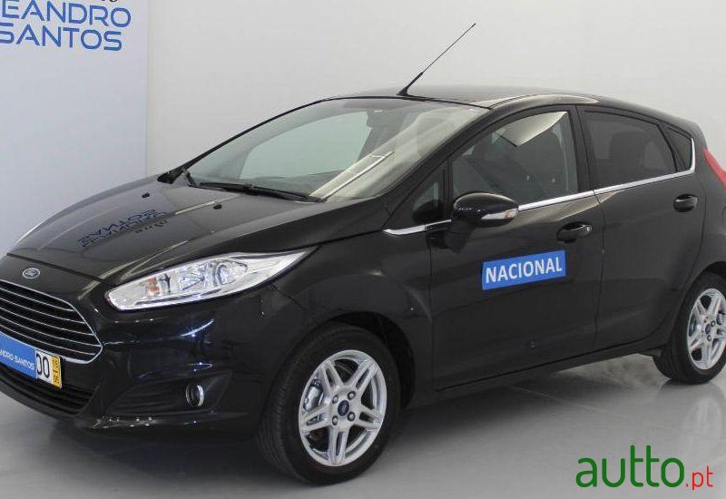 2015' Ford Fiesta 1.0 Ti-Vct Titanium photo #1