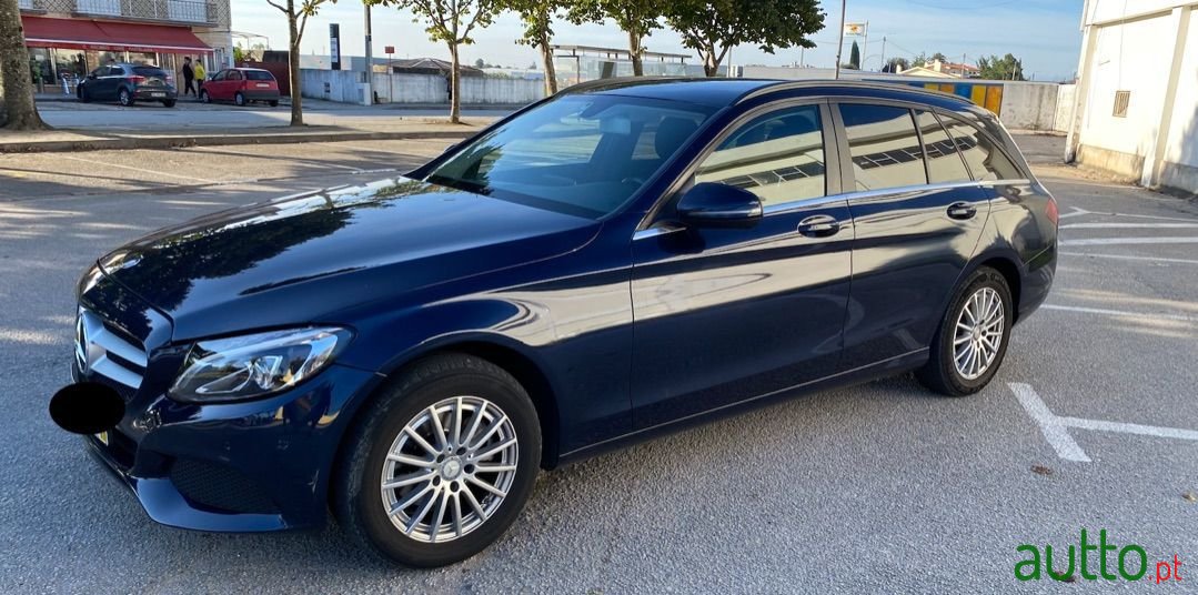 2015' Mercedes-Benz C-200 photo #3