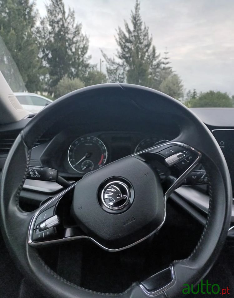 2022' Skoda Octavia Break photo #4