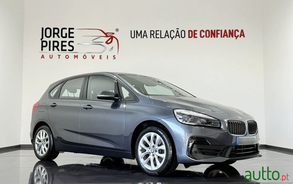 2020' BMW Série 2 Advantage photo #2