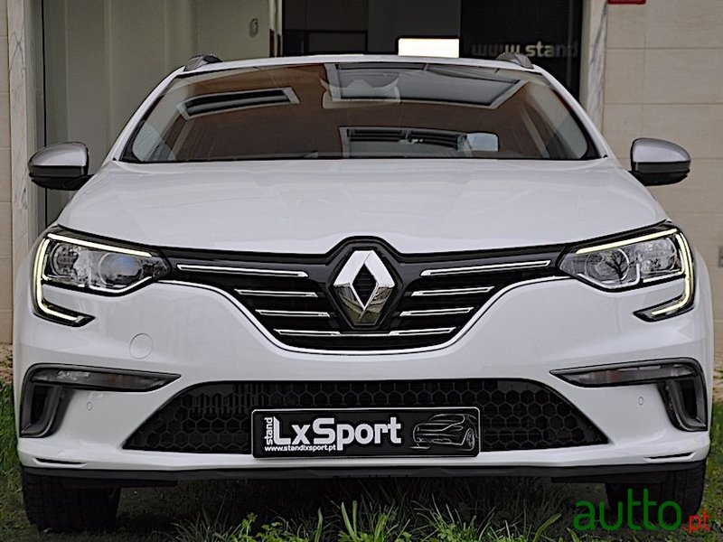 2019' Renault Megane Sport Tourer photo #5