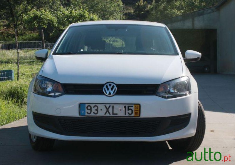 2014' Volkswagen Polo 1.2 Tdi Trendline photo #2