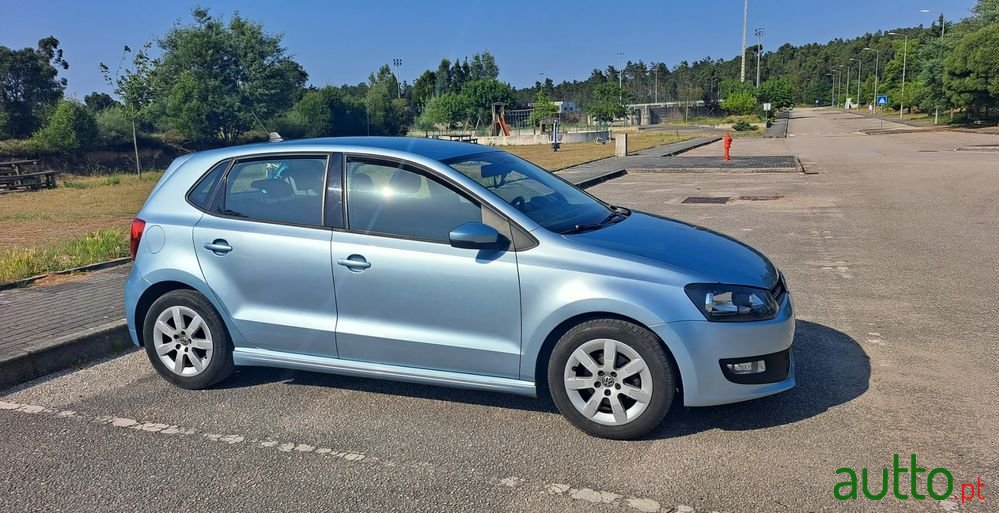 2010' Volkswagen Polo photo #3