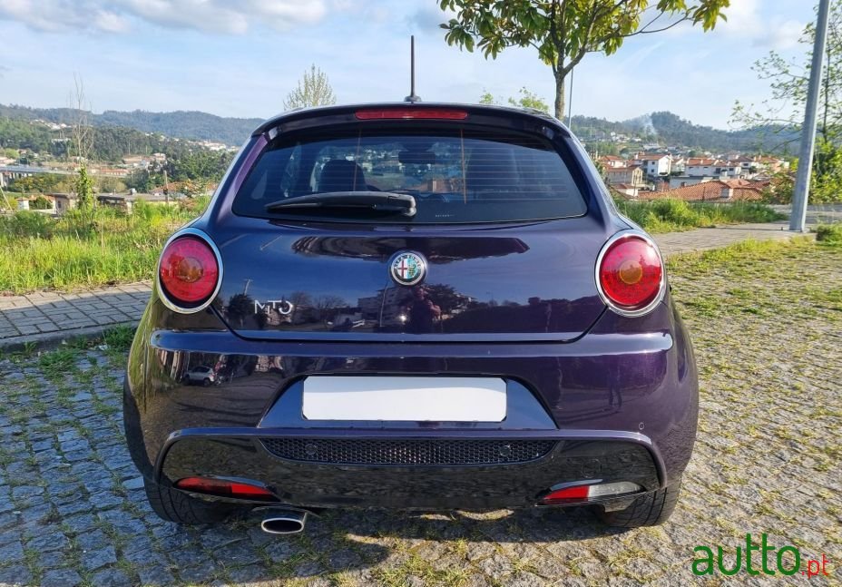 2012' Alfa Romeo MiTo photo #3