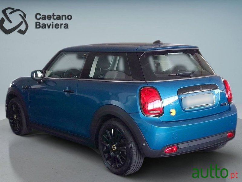 2023' MINI Cooper 3 Portas photo #5