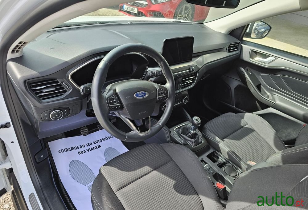 2021' Ford Focus photo #6