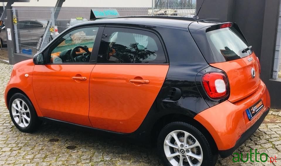 2015' Smart Forfour photo #2