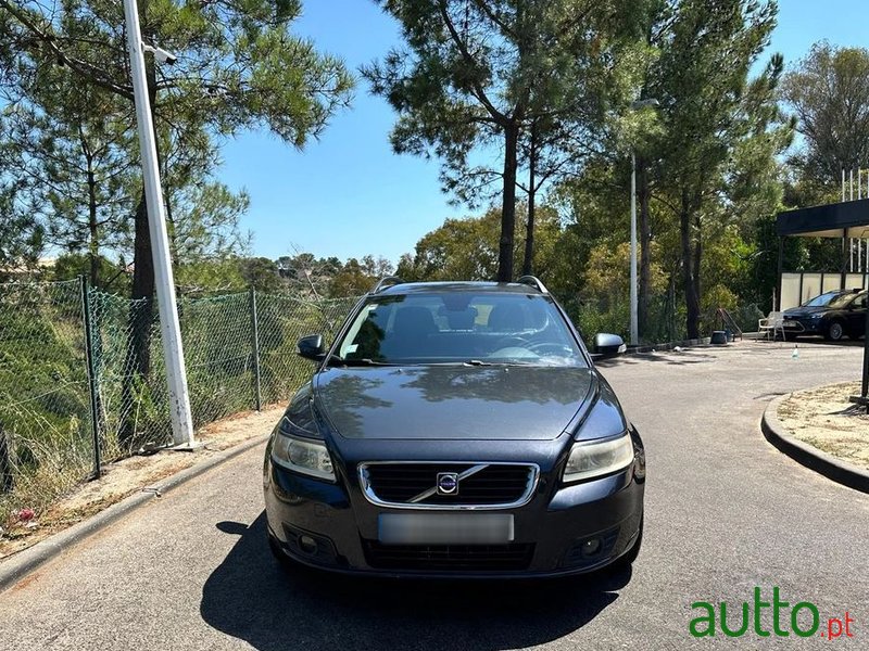 2010' Volvo V50 photo #4