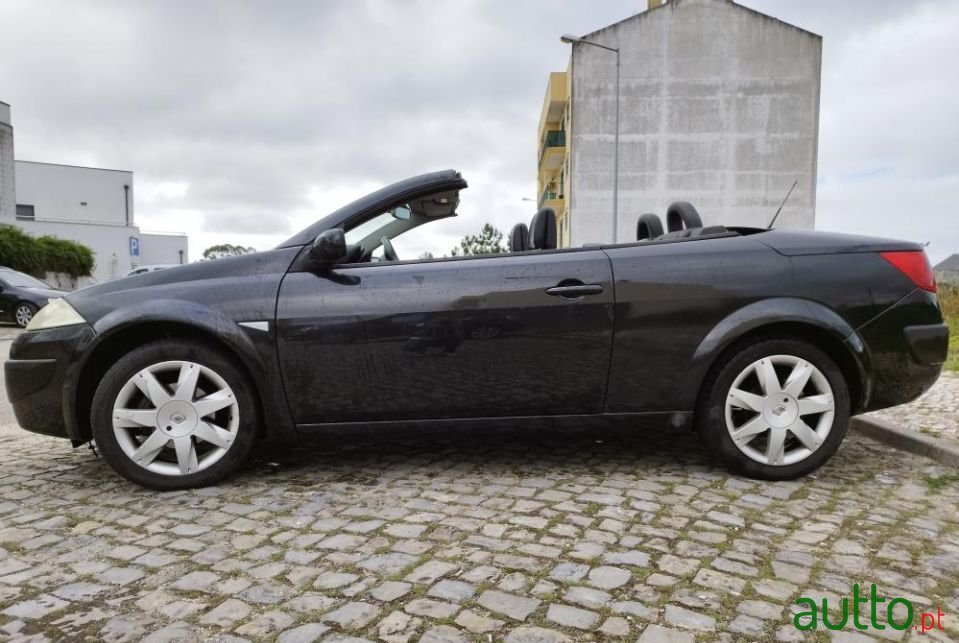 2006' Renault Megane photo #5