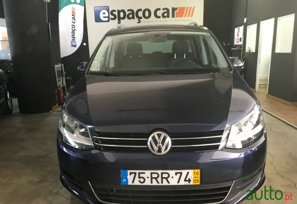 2016' Volkswagen Sharan photo #3