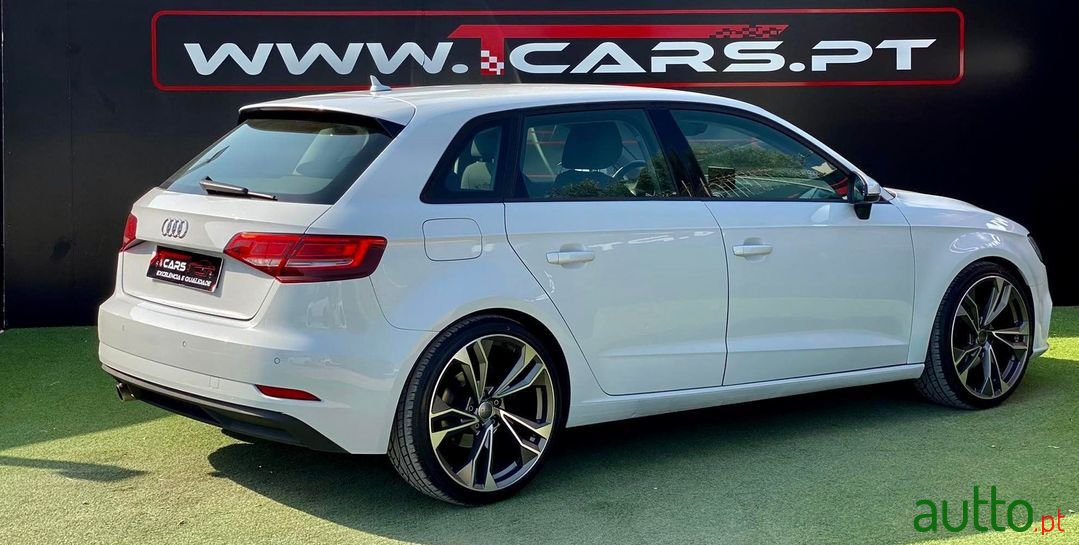 2017' Audi A3 Sportback photo #2