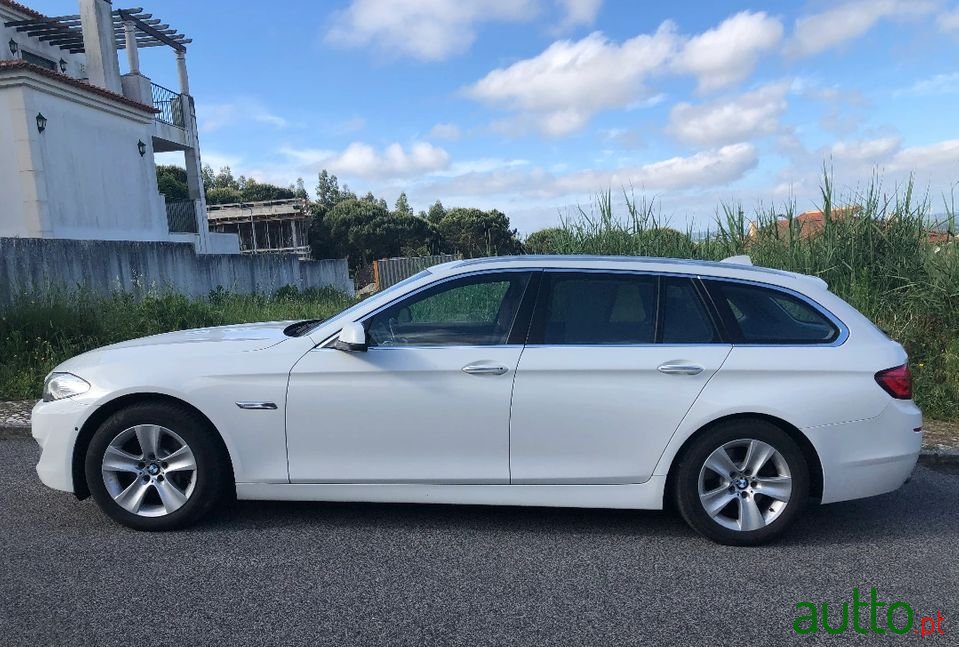 2010' BMW 530 photo #2