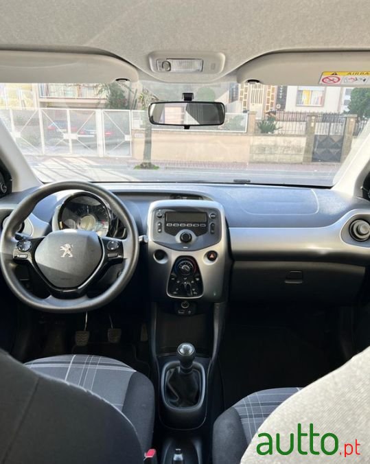 2018' Peugeot 108 photo #5