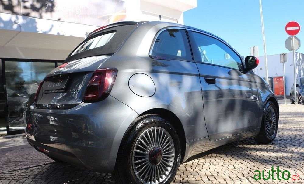 2021' Fiat 500E C (Red) photo #5