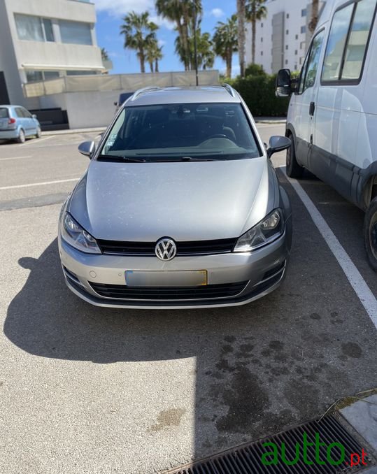 2015' Volkswagen Golf photo #1