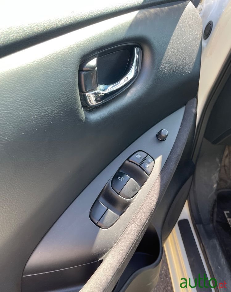 2016' Nissan Leaf photo #6