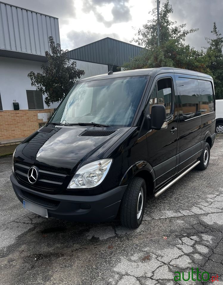 2010' Mercedes-Benz Sprinter photo #1