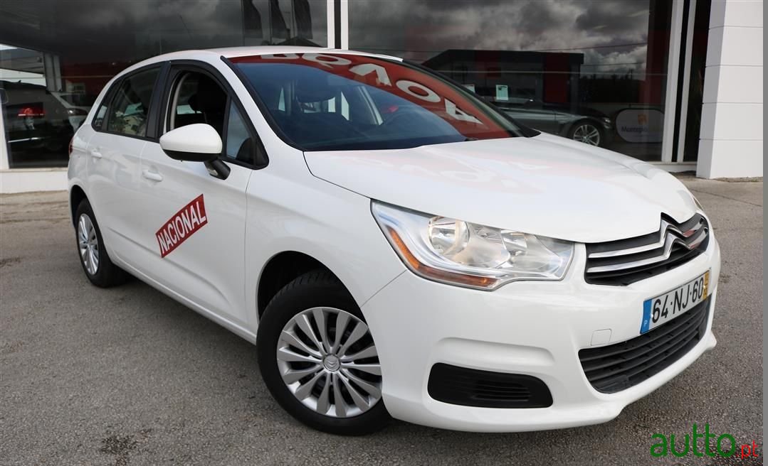 2012' Citroen C4 photo #1