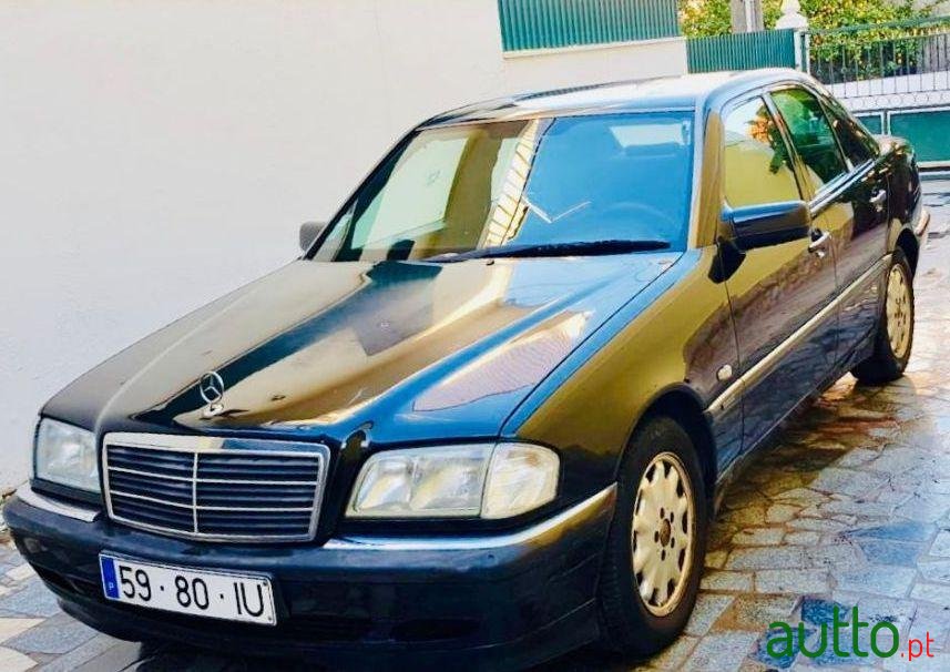 1997' Mercedes-Benz C-200 Diesel photo #2