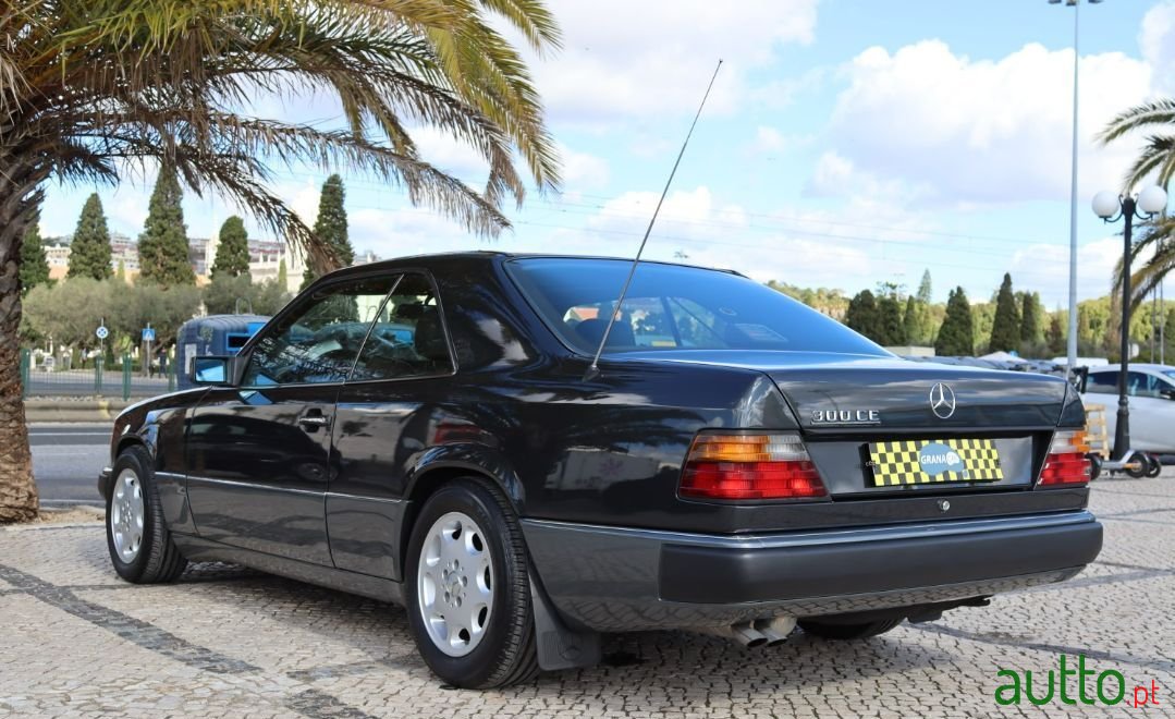 1990' Mercedes-Benz 300 photo #5